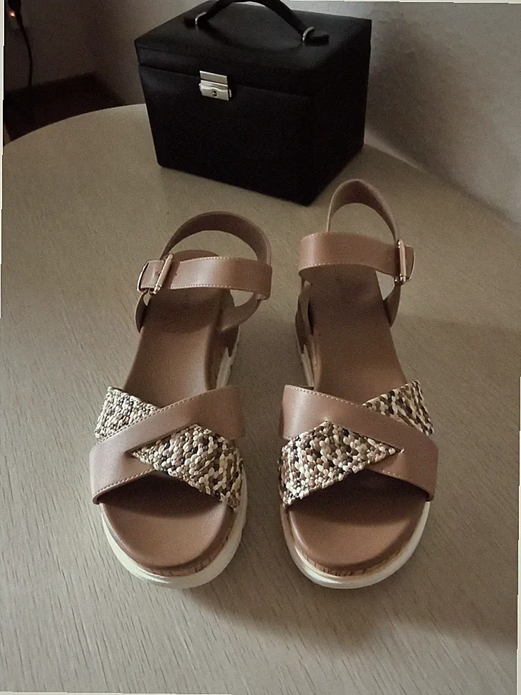 Damen Keilsandalette Neu Größe 39