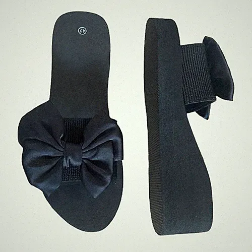 Damen Plateau Pantoletten Sandalen Schwarz Größe UK 8 EU 42 Satin Schleife Pantolette Keilsohle.