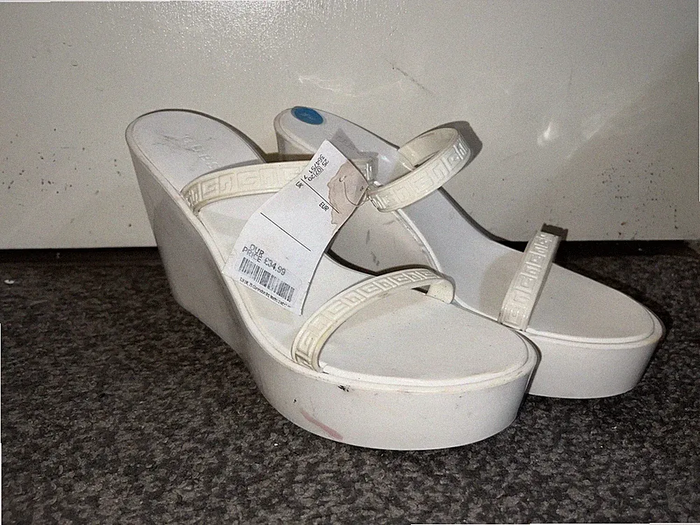 Damen-Plateausandalen Guess Eleonora Keilabsatz Größe UK 7 weiß