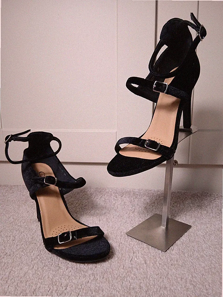 Damen Riemchen High Heel Sandalen Größe UK 6 EU 39 Schwarz Samt Urlaub Party