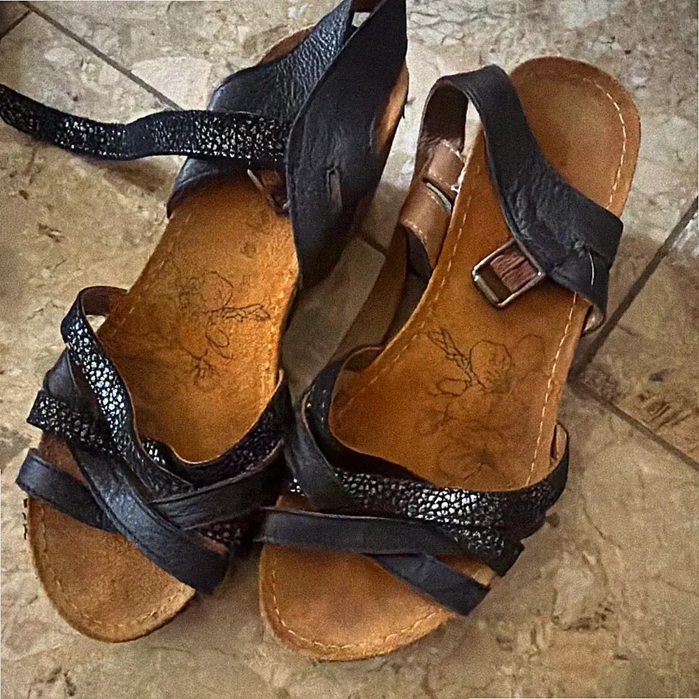Damen Riemchen-Sandalen Schwarz Keilabsatz mittel Schnallenverschluss Freizeit