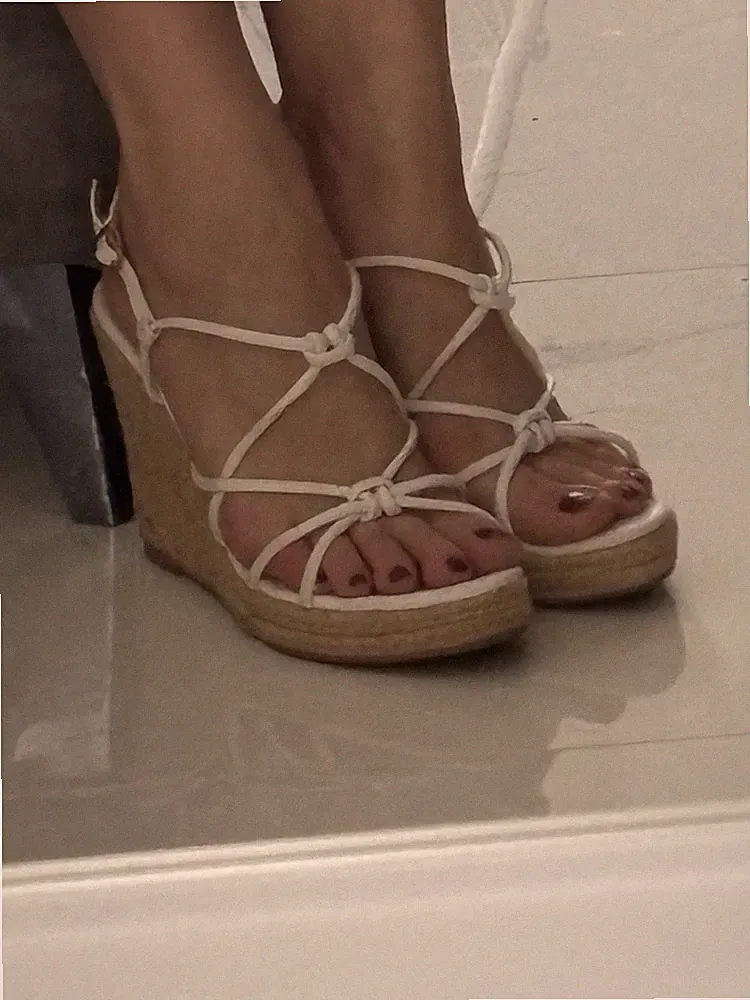 Damen Sandalen Beige Riemchen Keilabsatz hoch Schnalle Kunstleder EU 40 Sommer