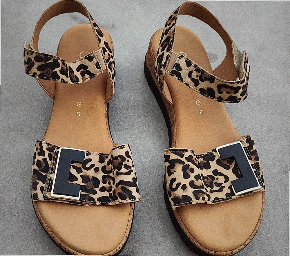 Damen Sandalen , Gabor, Größe 39 Leo-Look