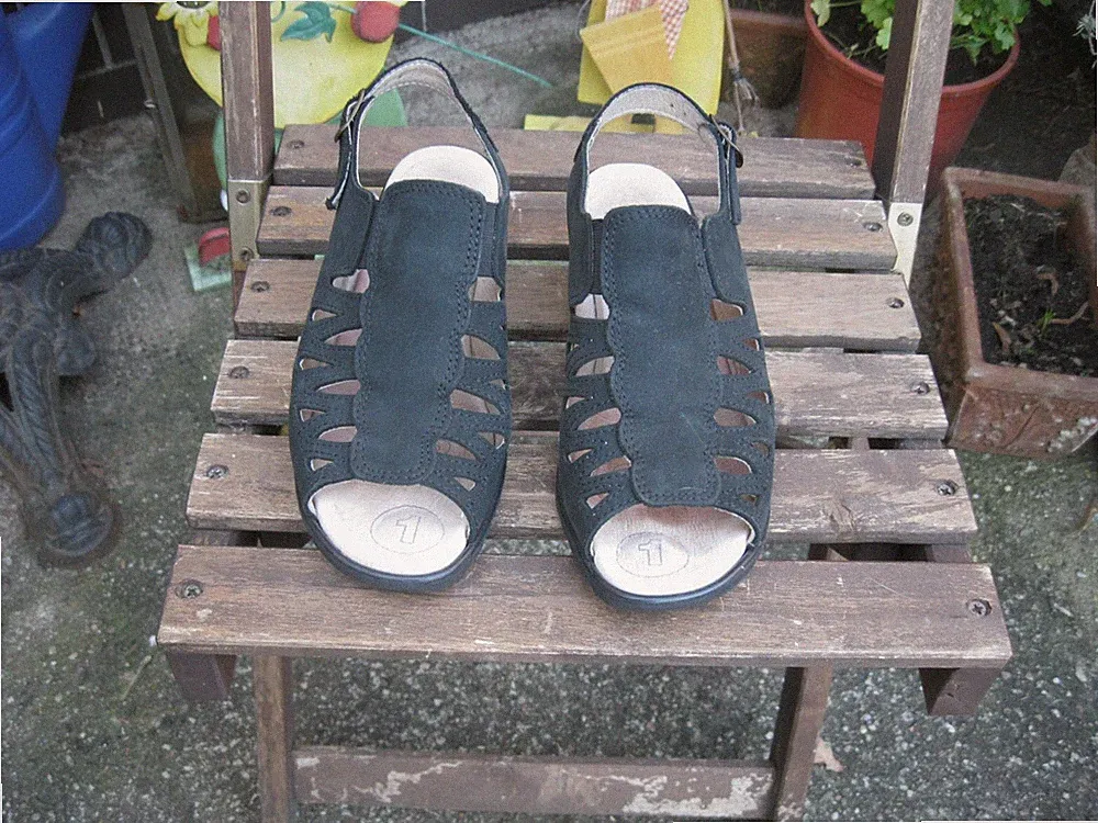 Damen Sandalen, Gr. 37, Schwarz, Leder, Kork Keilabsatz, Reflexzonen Fußbett