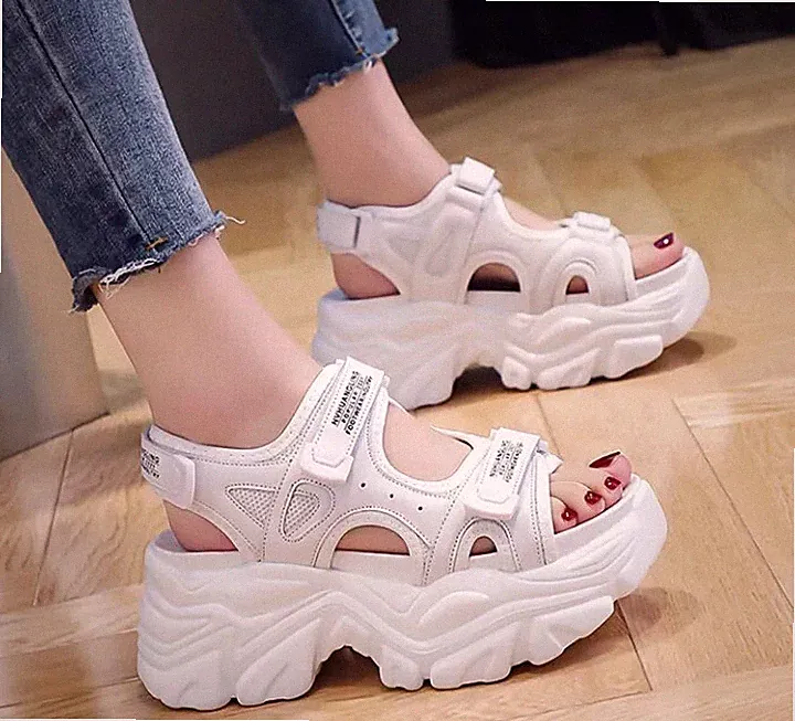 Damen Sandalen Keilabsatz 8 cm Plateau Weiß Lederimitat 12557