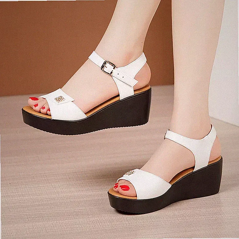 Damen Sandalen Riemchen Keil Absatz 8 cm Weiß Leicht Kunstleder 2803