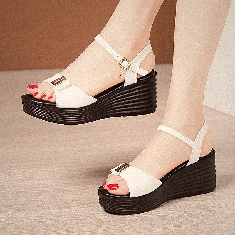 Damen Sandalen Riemchen Keilabsatz Plattform 7 cm Weiß Leicht Kunstleder 2798
