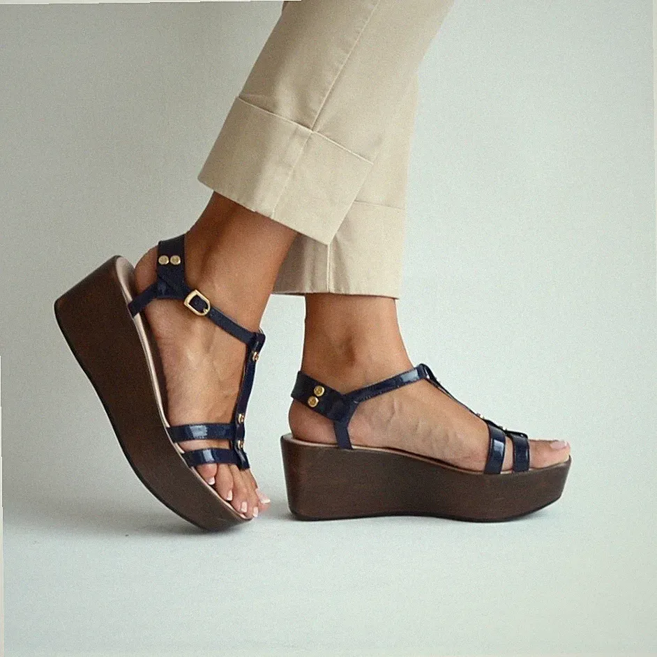 Damen Sandalen Wedge/ Keilabsatz Santini Italien Lackleder Blau Gr 39 NP 119