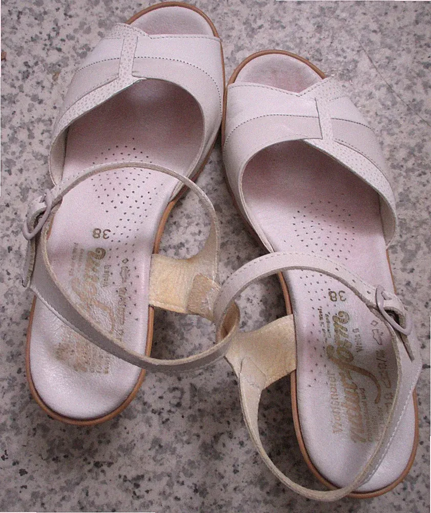 Damen Sandalette Gr. 38 Weite G weiß/beige echt Leder gebraucht