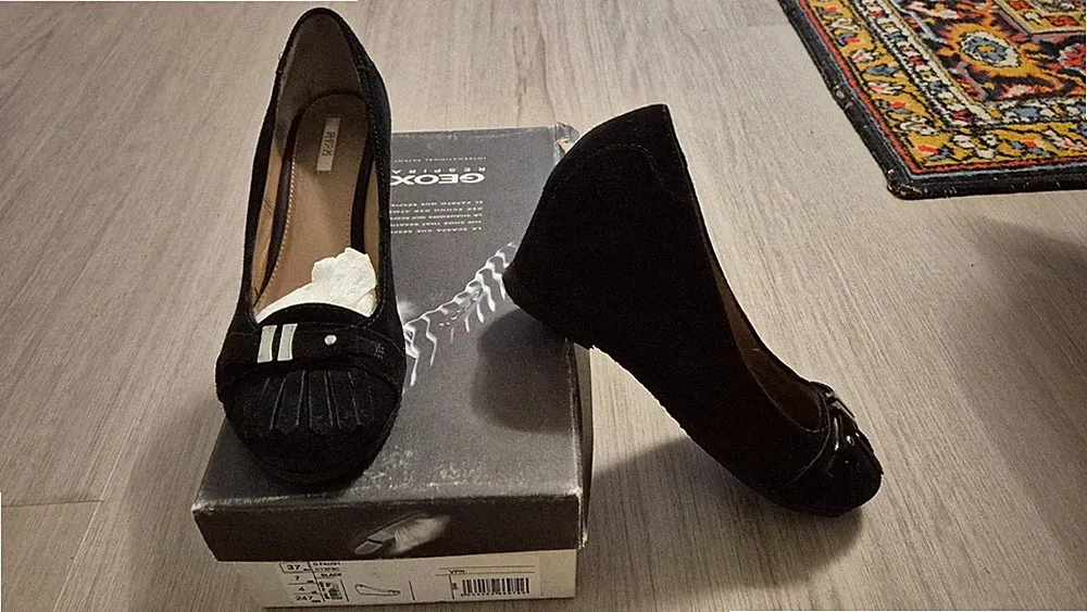 Damen Schuhe Pumps Geox Gr. 37 schwarz Wildleder