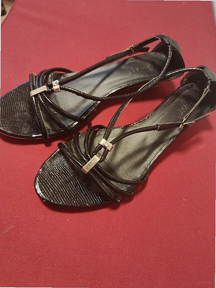 Damen Schuhe Sandalen Gr.41 schwarz mit Keilabsatz 3cm ATTENTIF