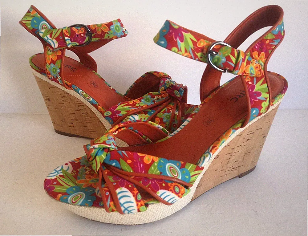 Damen Schuhe Sandalen MARC Gr 38 UK 5 cognac braun bunt florale Muster