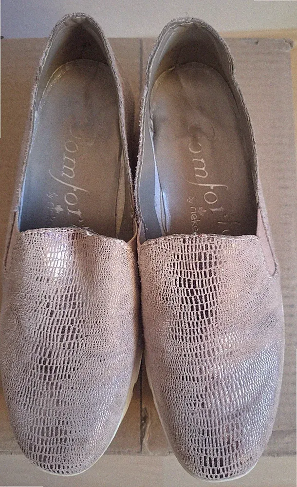 Damen Schuhe / Sneaker, Gr. 38, leicht glänzenz,Keilabsatz
