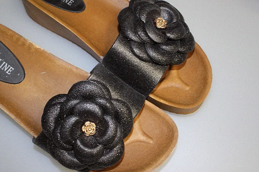 Damen Sommer Keilabsatz Sandalen Slipper Plateau Schwarz Glitzer Blumen 3,4,5,7 Neu