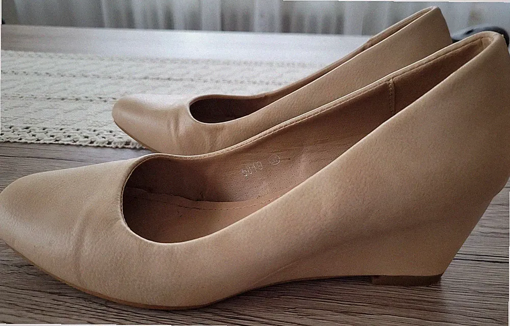 Damenpumps, Gr 37, nude. So gut wie neu