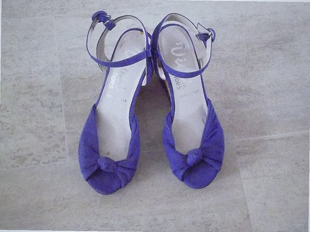 Damensandale, Gr.36,5, blau, Keilabsatz,Vives shoes