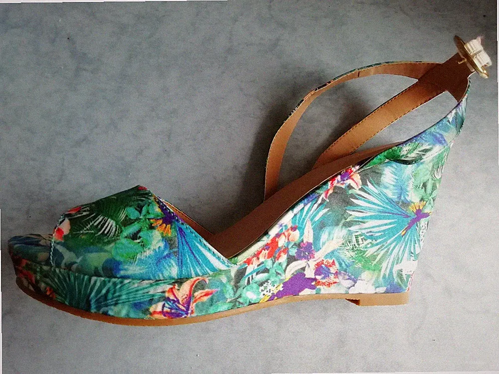 Damenschuhe Gr. 40 Keilabsatz Wedge Sommer Sandale Türkis Blume Dschungel NEU