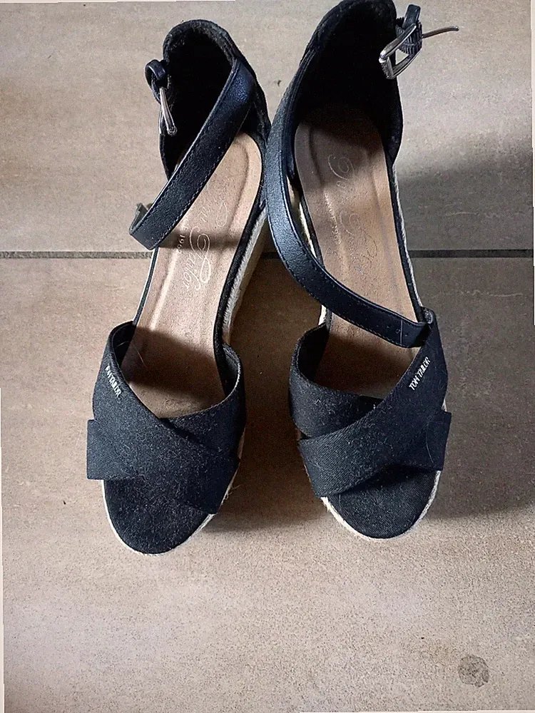 Damenschuhe Keilabsatz Sandaletten Riemchen Plateau Pumps Tom Tailor 37