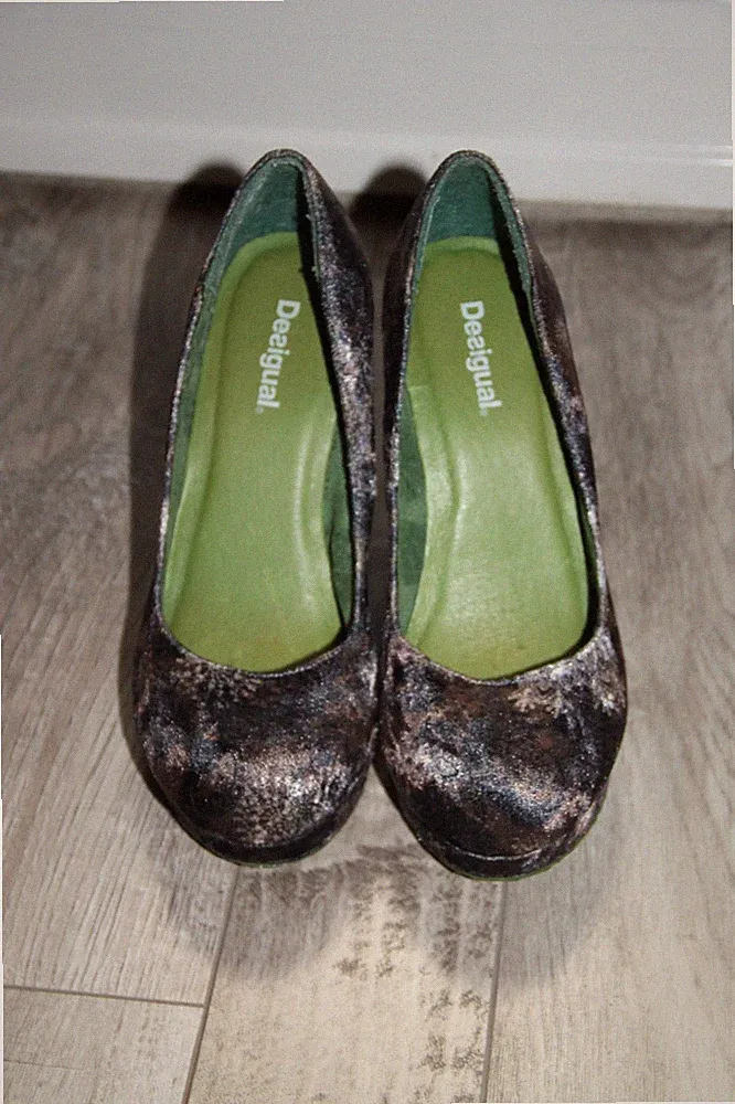 Desigual Damen Plateau Escarpin Velours Keilabsatz Multicolore Neu 38