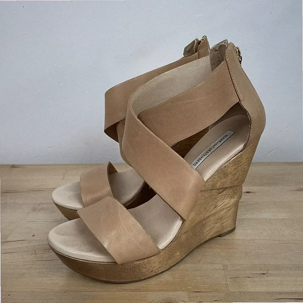Diane von Furstenberg DVF Opalholz Keilabsatz Plateau Leder Sandalen 8,5M UK6