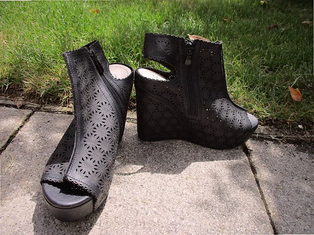 Divine shoes Peeptoes Lederlook Keilabsatz/Plateau Booties Gr.38