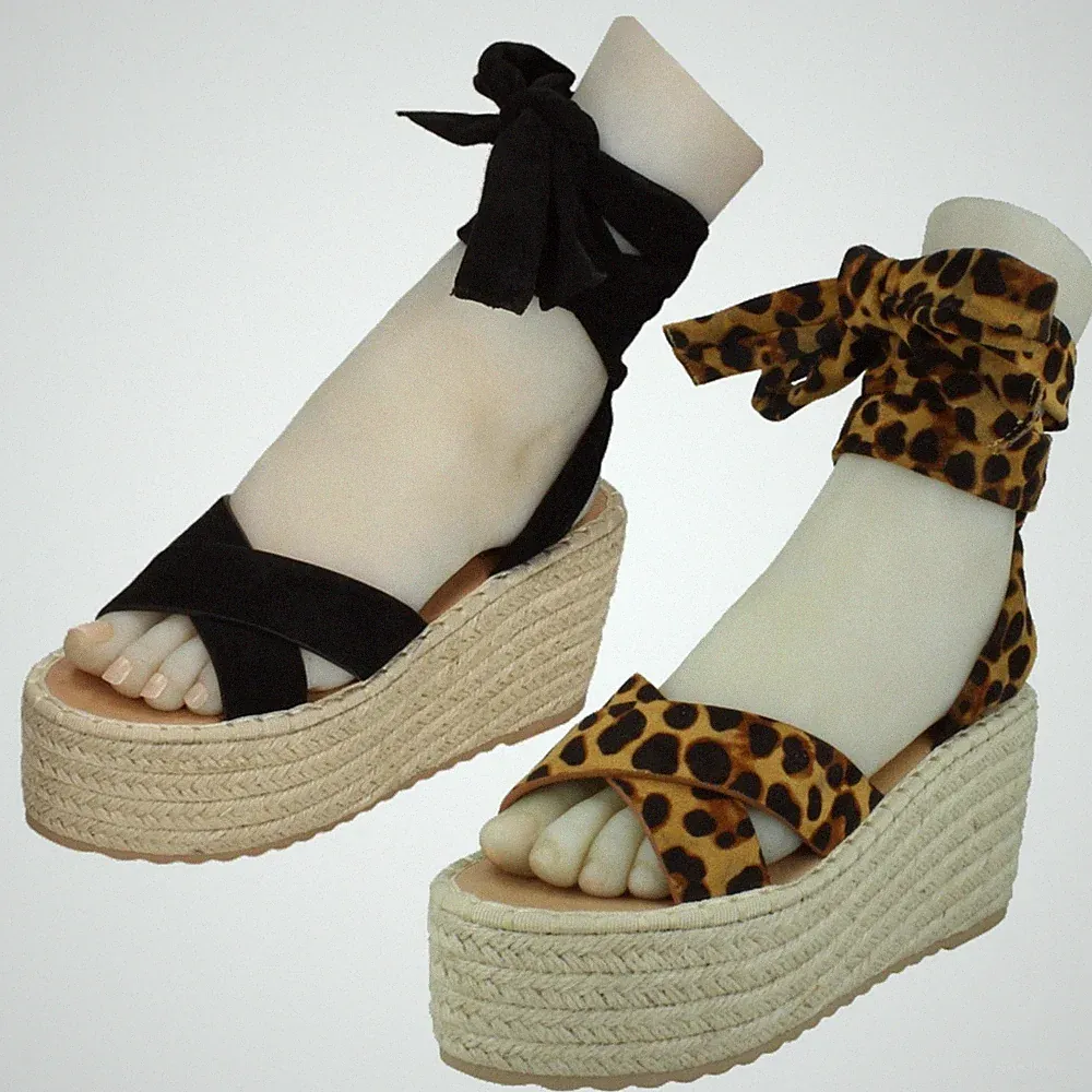 Down To Earth Damen Sandalen Keilabsatz Plateaus Schlupf Sand