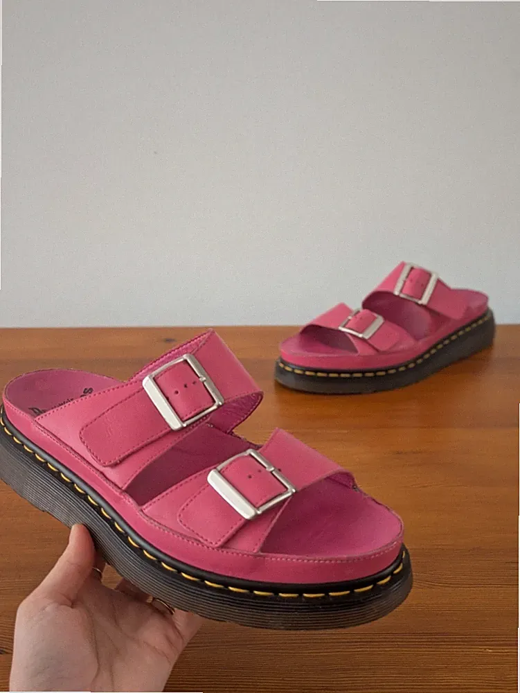 Dr. Marten Cyprus Hot Pink Leder Chunky Plateau Sandale UK 7 Slipper Schnalle