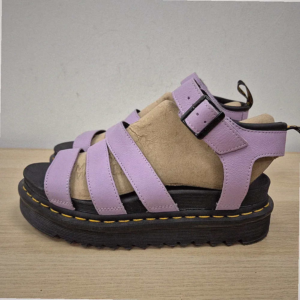 Dr. Martens Blaire lila flieder Leder klobige Plateau leichte Sandalen UK 7
