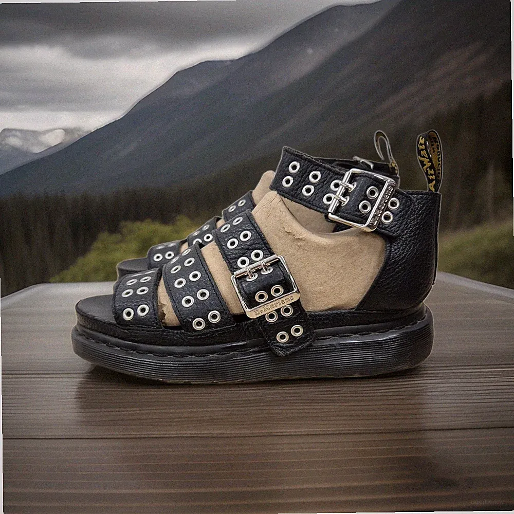 Dr. Martens Clarissa Metal Hardware Leather Gladiator Chunky Sandal Uk 5