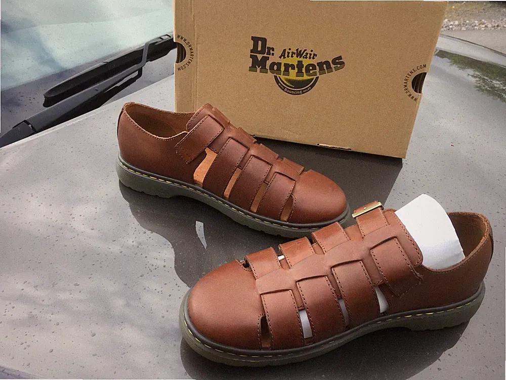 Dr Martens Fenton hellbraune Leder Fischer Sandalen UK 7 EU 41