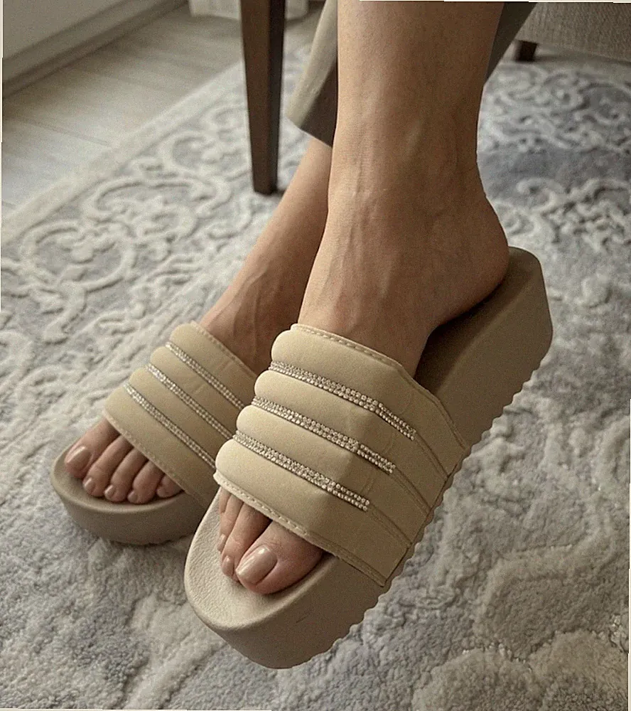 DZWE Damen Badelatschen Sandalen Plateau Keilabsatz beige Strass EU 41