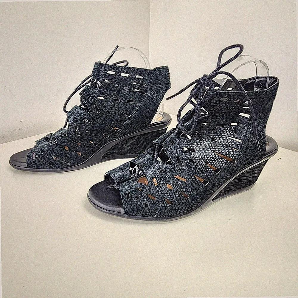 Earth Sandals Womens Leather Wedge Zip Lace Up Size 10B Black