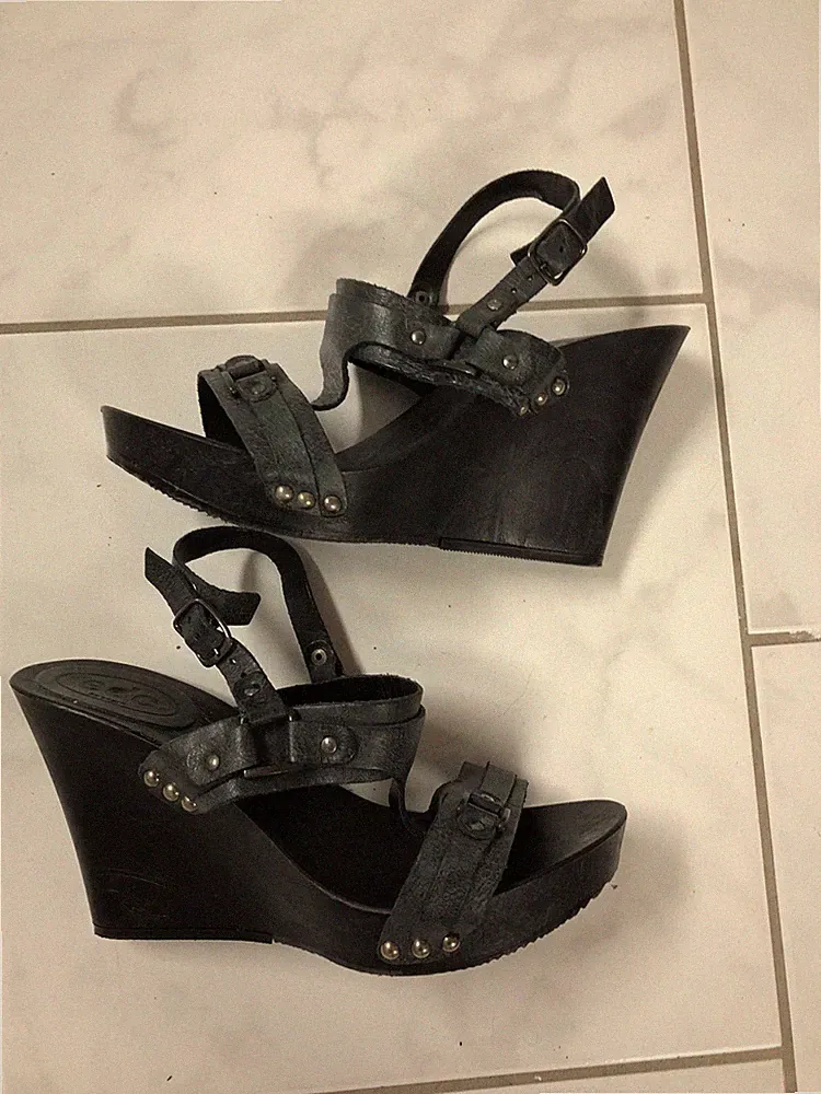 edc by Esprit Sandalen Pumps Keilabsatz 10cm Schwarz Grau Riemchen Gr. 39