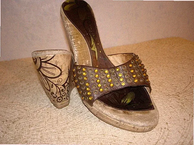 EGLE Damen Sommer Flip Flops Keilabsatz Braun Sandalen mit Steinen Gr.9 / UK...