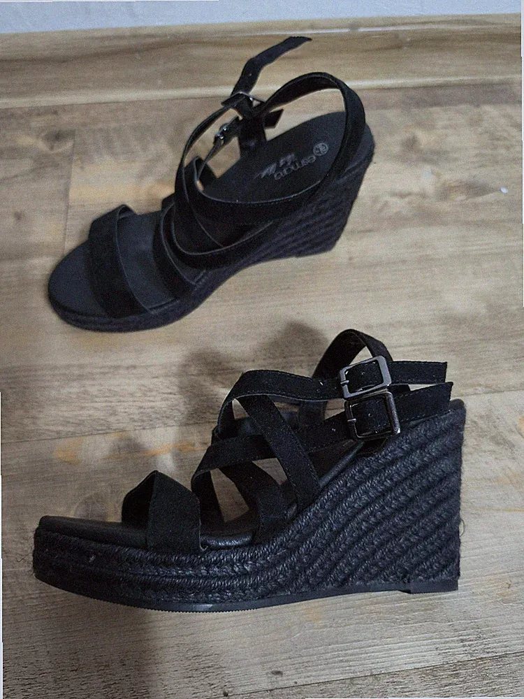 ESMARA by Heidi Klum schöne Keilabsatz Sandalen Wedges schwarz Gr. 39 TOP