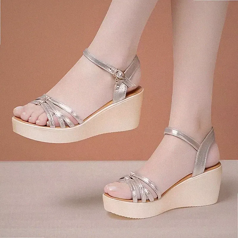 Espadrilles Sandalen Keilabsatz 6 cm Plateau Silber Kunstleder 75246