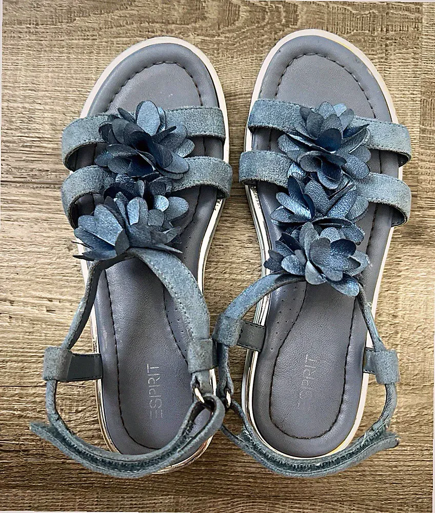 Esprit Damen Sandalen EU 35 Grau Riemchen Keilabsatz niedrig Klett Blumen