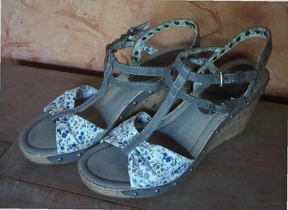 Esprit Keilabsatz-Sandalen in grau/blau Gr. 38,5 – anschauen