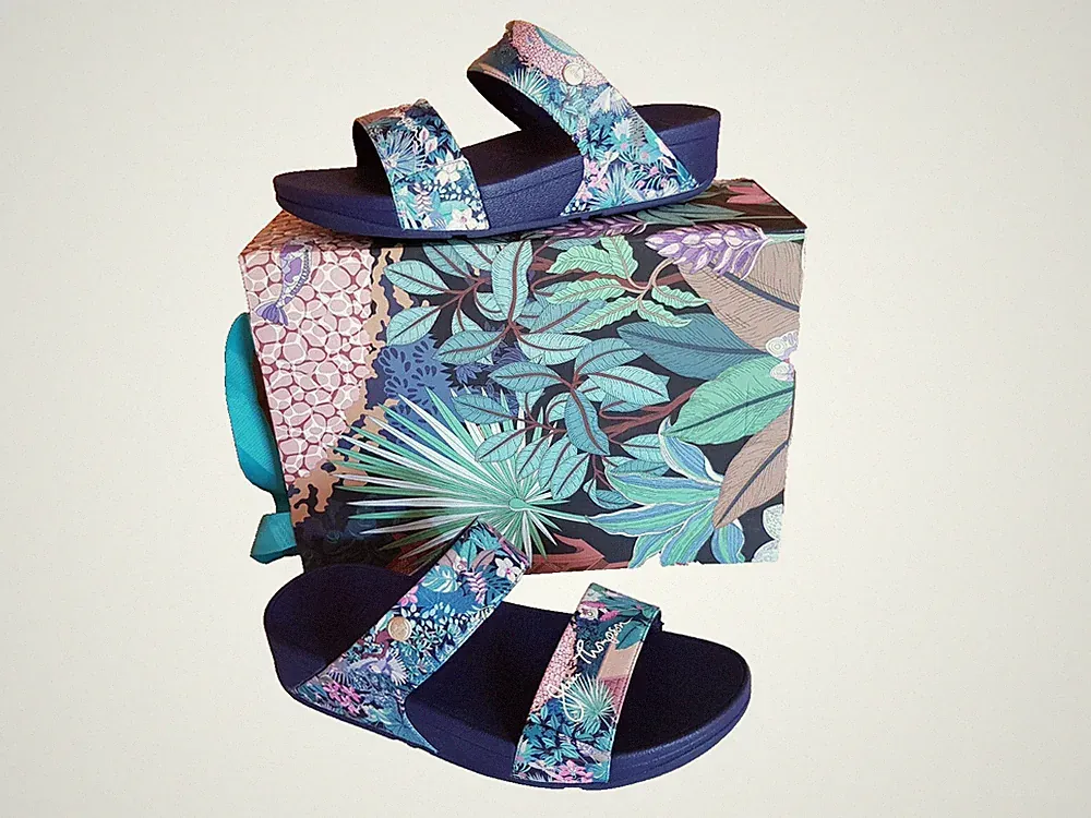 FitFlop Damen Sandalen Pantoletten Farbe blau-multi Größe 41 NEU
