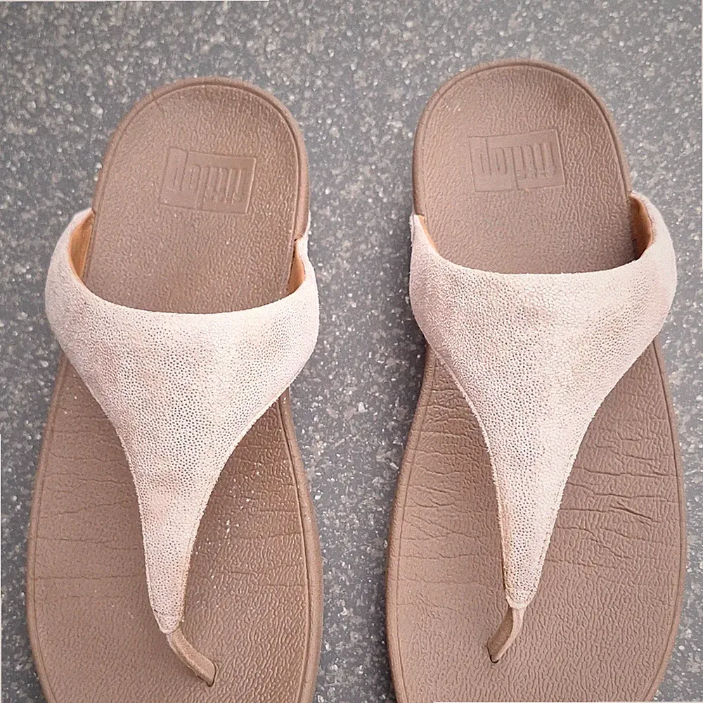 FitFlop Damen Zehentrenner Sandalen Leder Keilabsatz Slip-On EU 39 Rose