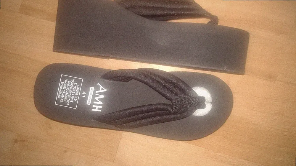 Flip Flops mit Plateau Keilabsatz in Schwarz in Gr. 39 NEU