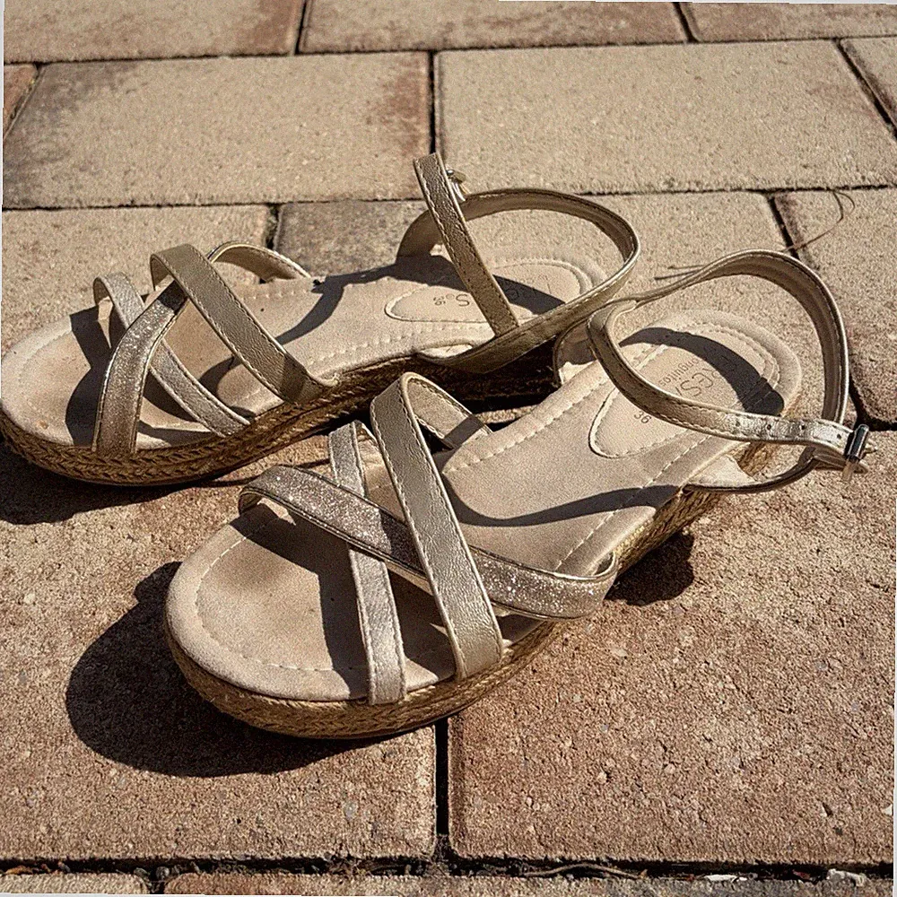 FRESAS Damen Sandalen beige gold Glitzer Keilabsatz Riemchen Schnalle Größe 36