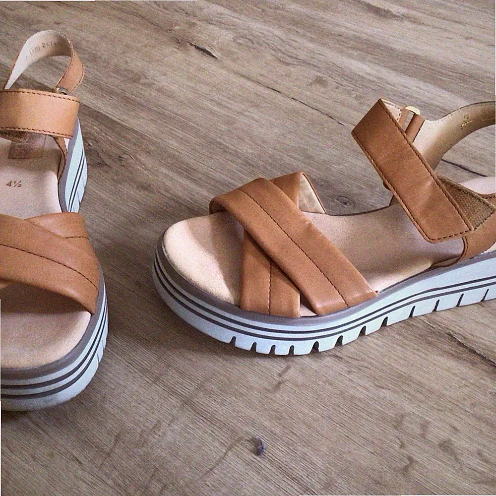 Gabor Absatz Schuhe, Sandaletten, Sandalen Gr. 4 1/2 = 37,5 braun Plateau TOP !!