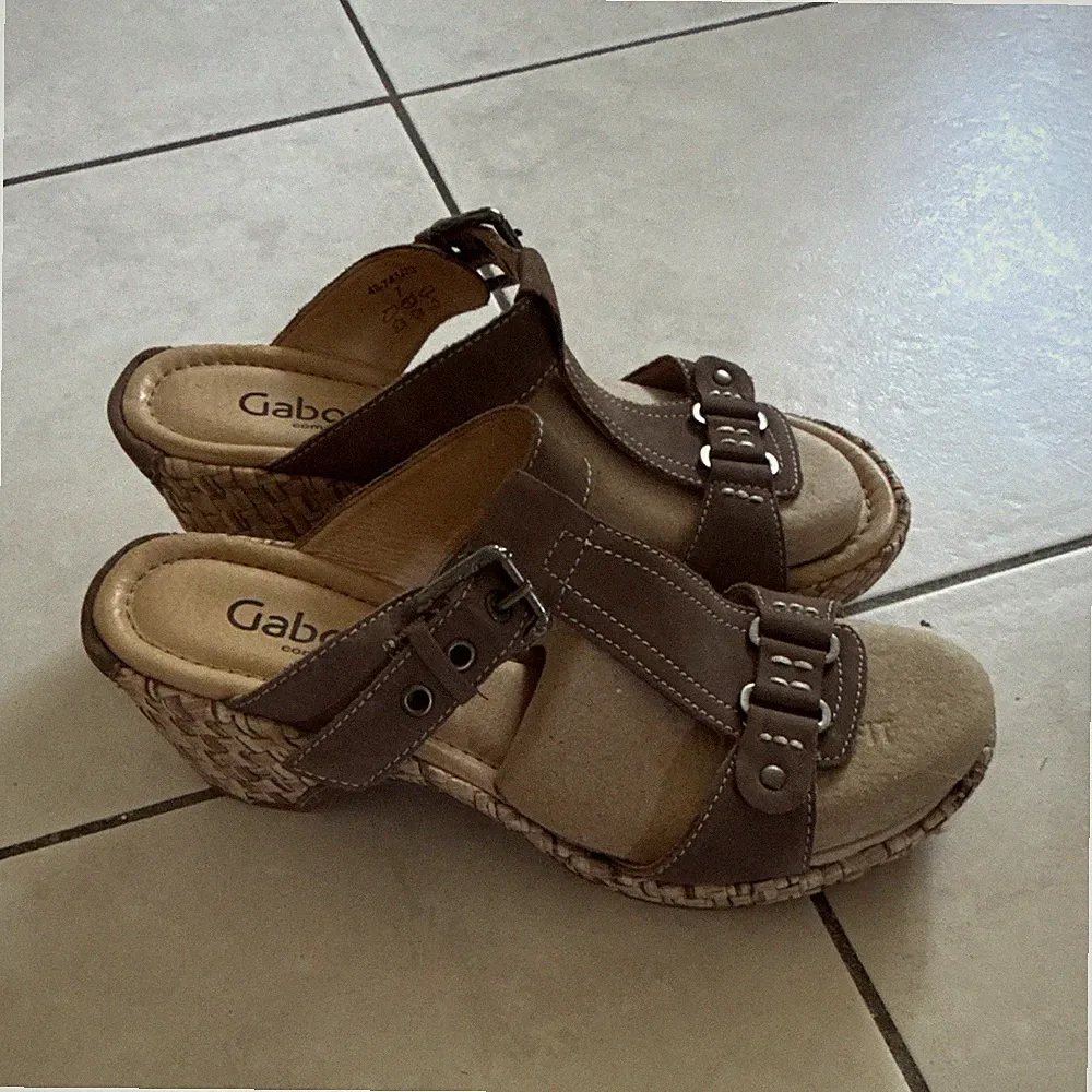 Gabor comfort Damen Keilabsatz Sandalen Leder Riemchen Beige/Braun Gr. 39 G NEU