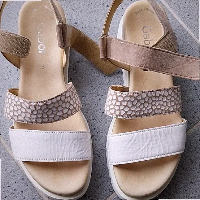 Gabor Damen Sandalen Leder beige/weiß Riemchen Keilabsatz Weite G UK 5 EU 38