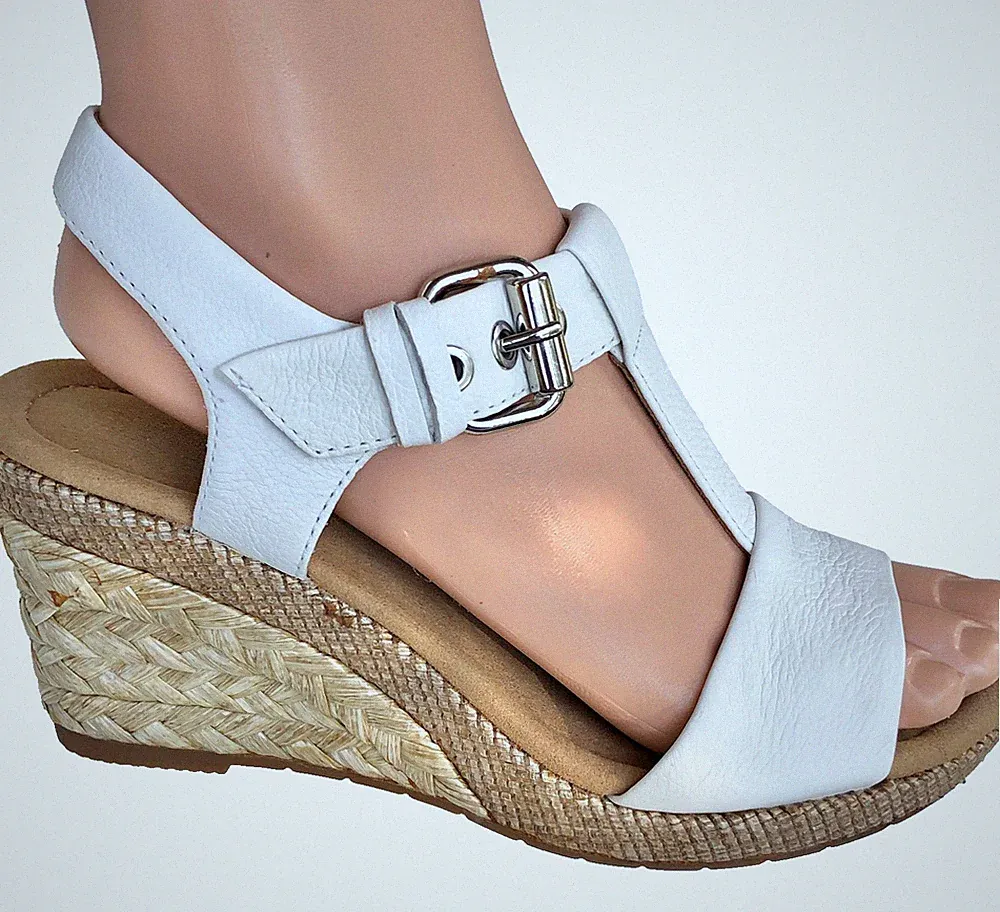 Gabor Plateau-T-Sandalette weiss 38 Leder Zier-Schnalle Wedges Keil-Sandale