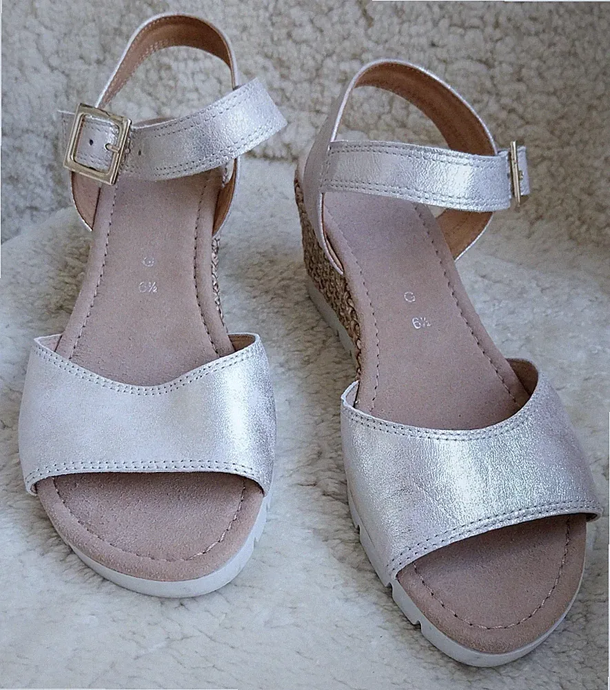 Gabor Sandalen Gr. 40 Damen Gold