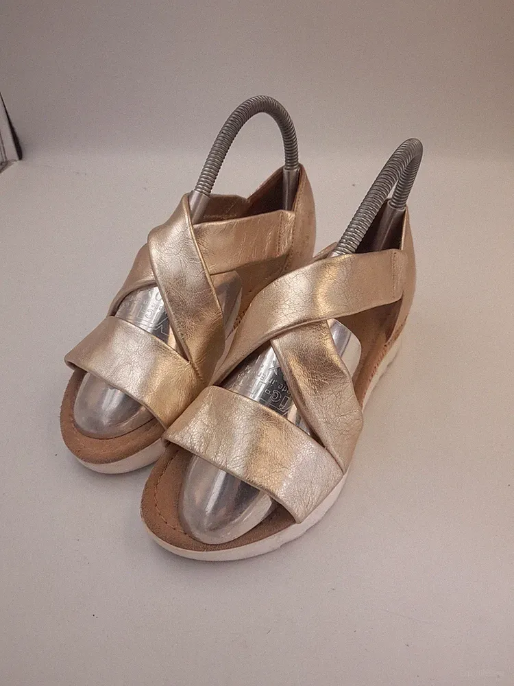 Gabor Sandalen in Metallic Gold Leder Crossover Riemchen Damen Größe 3