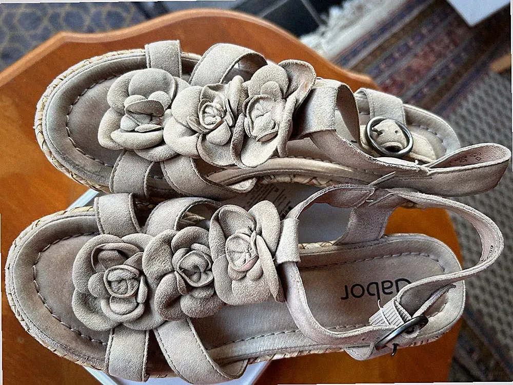 GABOR Sandalette grau Blumen Gr. 4/37 Keilabsatz, nwg