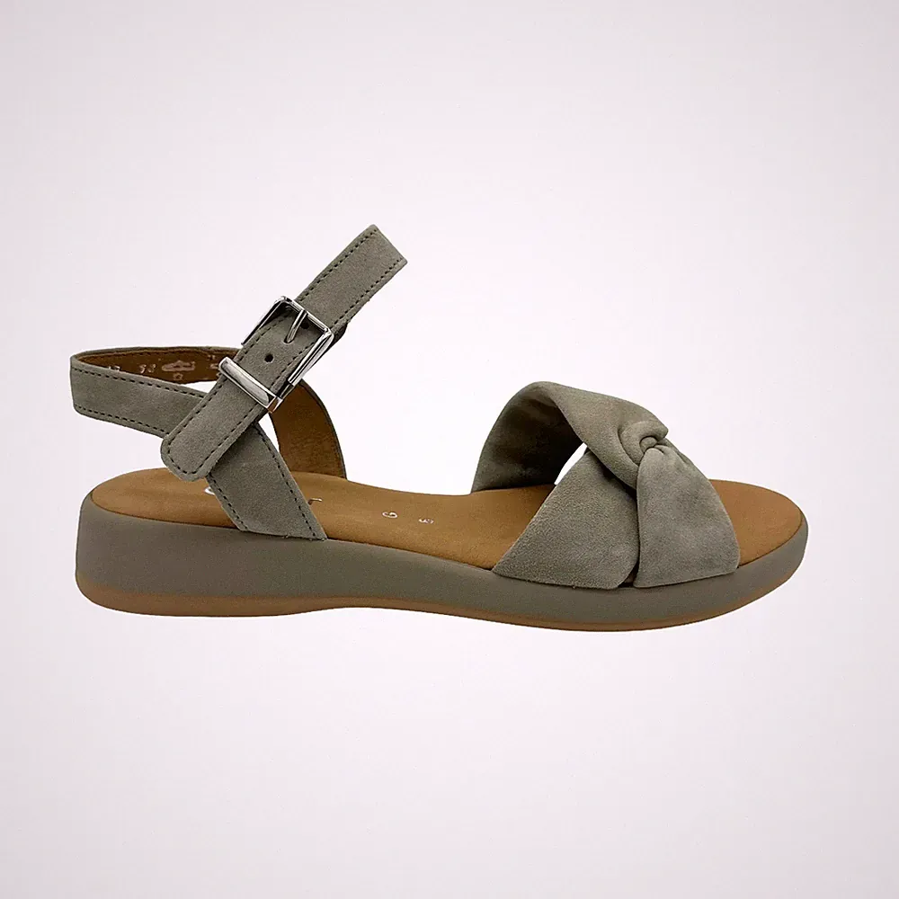 Gabor Sandalette Soft Salbeigrün Wildleder Spannriemen niedriger Keilabsatz 22.734 Orchard